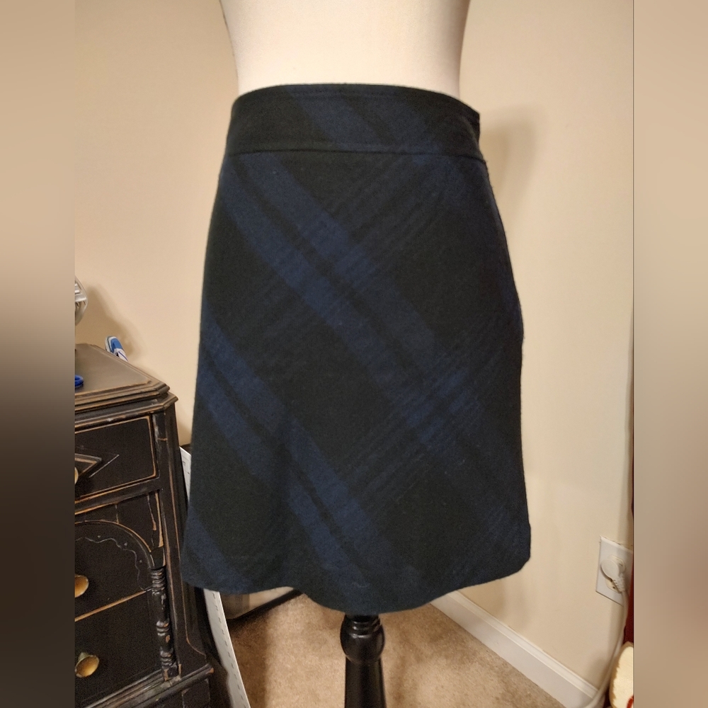 Ann Taylor Loft Petites skirt